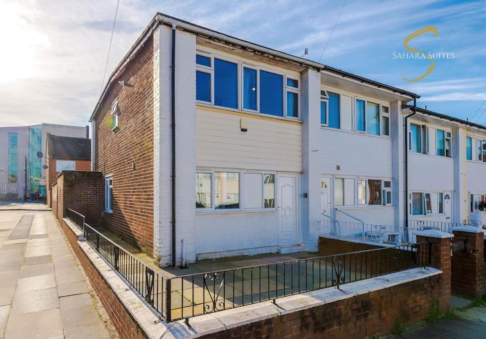 Modern 3Bed - Liverpool Centre - Parking - Sleep 5 Liverpool