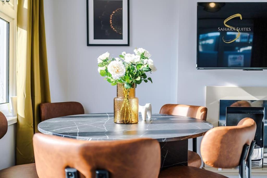 Modern 3Bed - Liverpool Centre - Parking - Sleep 5